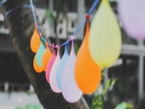 lista degli invitati per una festa a sorpresa